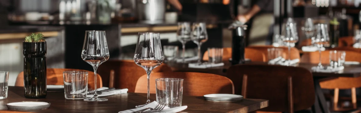 Spotlight on Wintzell’s Oyster House: A Mobile Seafood Classic